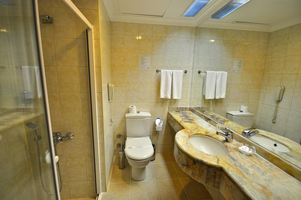 Standart Oda - Havuz Manzaralı